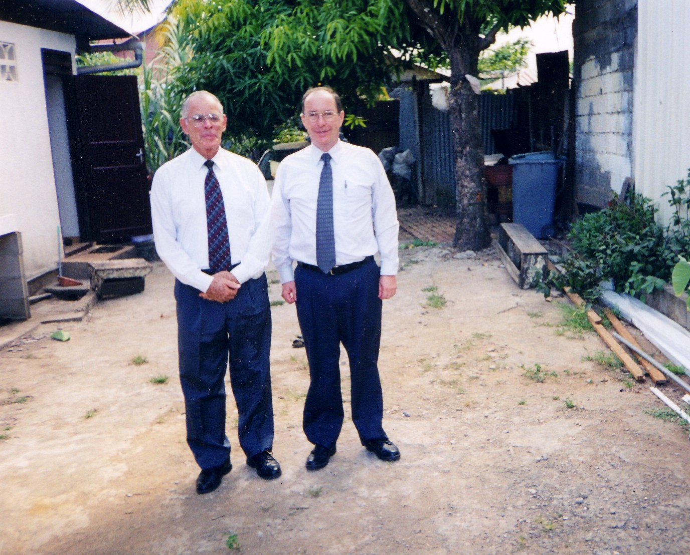pictures/WORKERS/Glenn Richards & Wayne.jpg